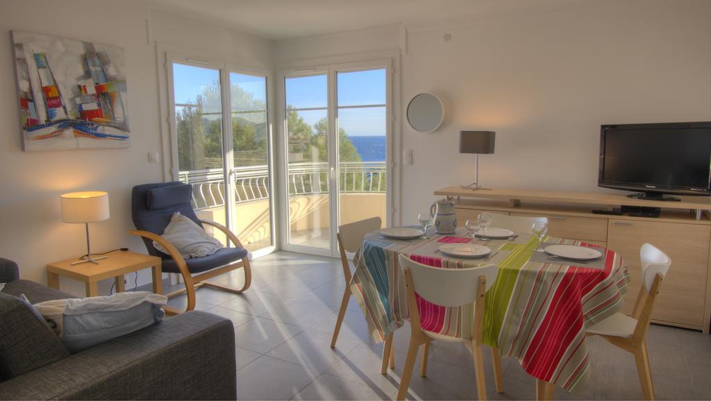 Beau 2 Pièces 3 étoiles Vue Garage Privé 150m Plages Wifi
