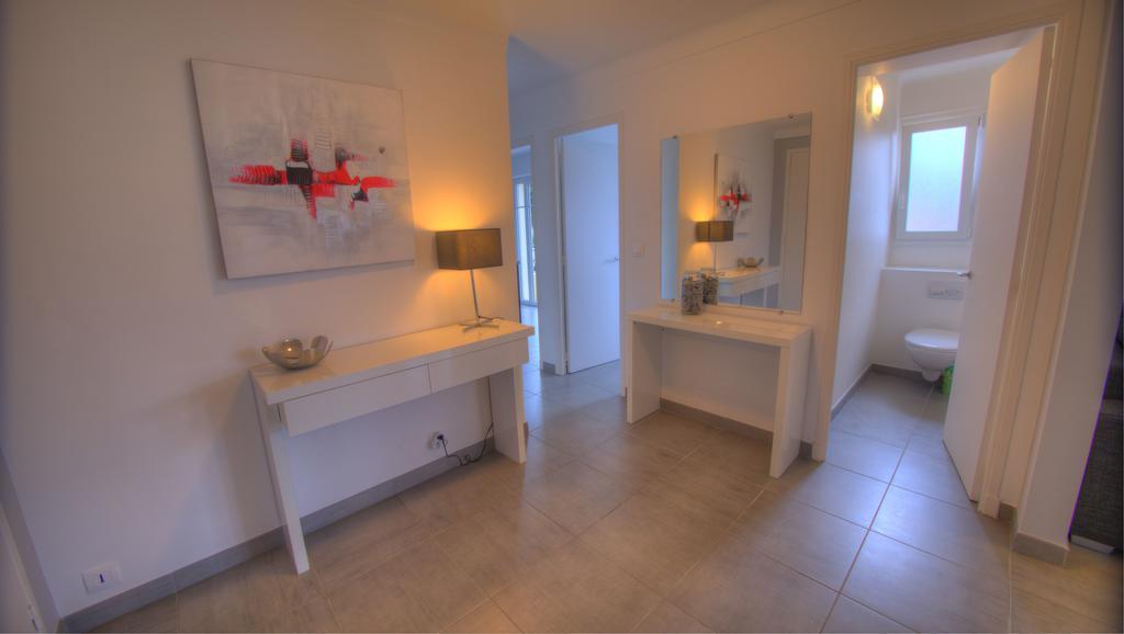 Beau 2 Pièces 3 étoiles Vue Garage Privé 150m Plages Wifi