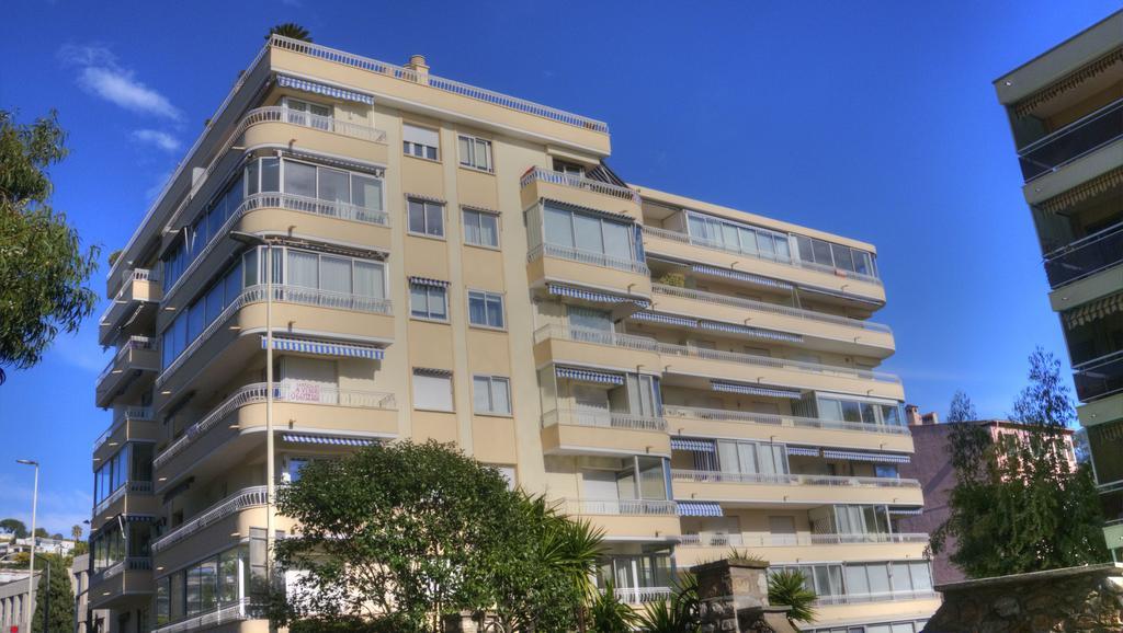 Beau 2 Pièces 3 étoiles Vue Garage Privé 150m Plages Wifi